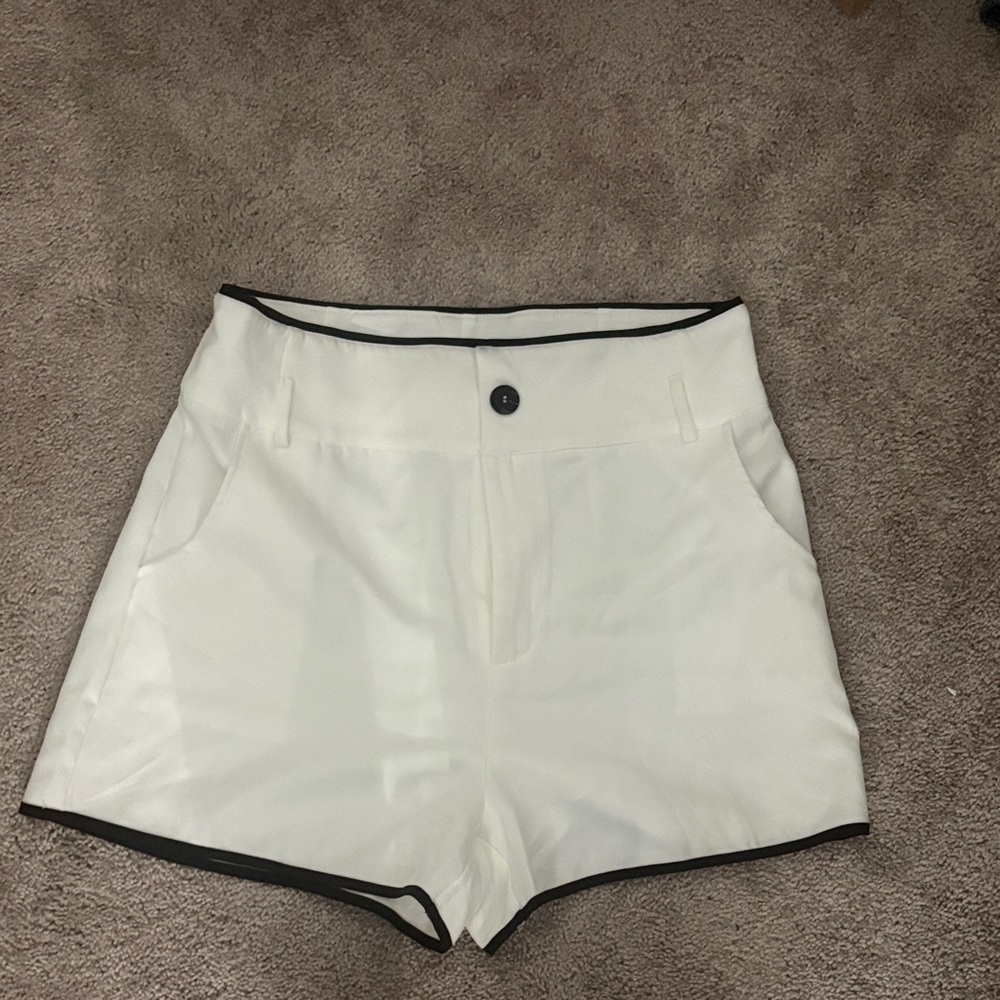White High-Waist Shorts